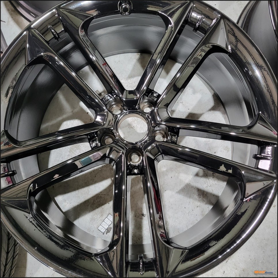 [울산휠마스터] 아우디s8 순정휠 블랙유광 분체도장 휠도색 및 캘리퍼 도색 [울산휠도색] [울산휠수리] [울산휠복원] [울산캘리퍼도색] / 울산 북구