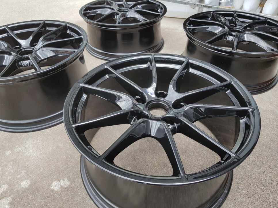 [울산휠마스터][울산휠도색][울산캘리퍼도색]포르쉐 박스터 블랙유광 분체도장 및 캘리퍼 도색 / 울산 북구