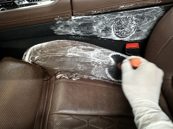 BMW X6 50I 실내 기어박스 부분 클리닝 & 시트 부분 클리닝 / 청북 청주