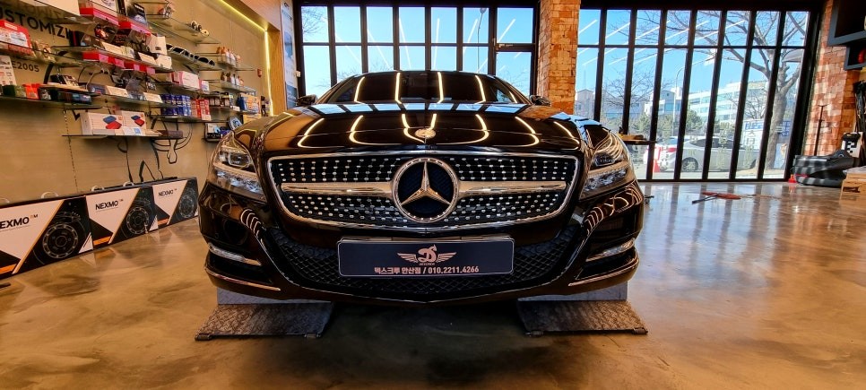 벤츠CLS w218 다이아몬드 그릴 교체로 드레스업 해볼까요?