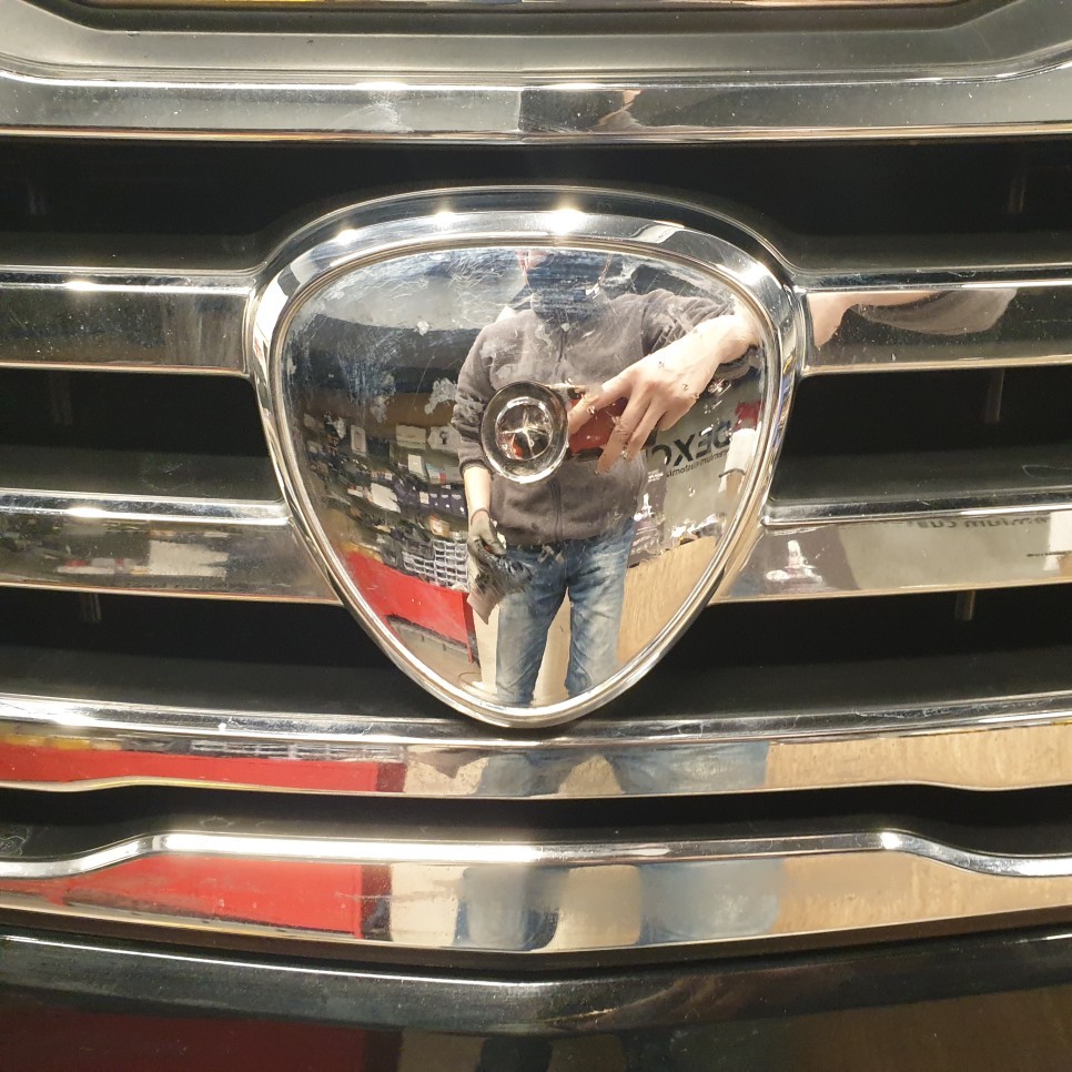 모하비 EGR 버그가드(후드가드) 장착 및 전/후 엠블럼 교체 / 대구 동구, 북구, 남구, 수성구, 경산