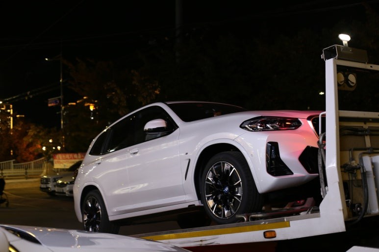 BMW IX3 효율성을 위해 선택한 솔라가드 LX