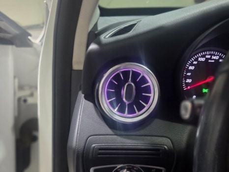 벤츠 C200 순정연동 엠비언트라이트, 12.3인치 카플레이전용 모니터 장착기