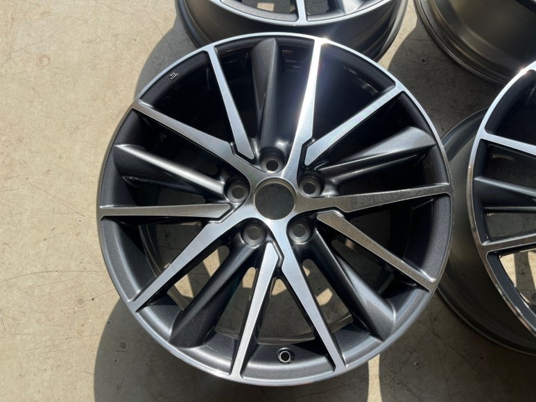 [용인 미형상사] 토요타 뉴 캠리 18인치 순정 컷팅휠 복원 / 경기 용인 처인