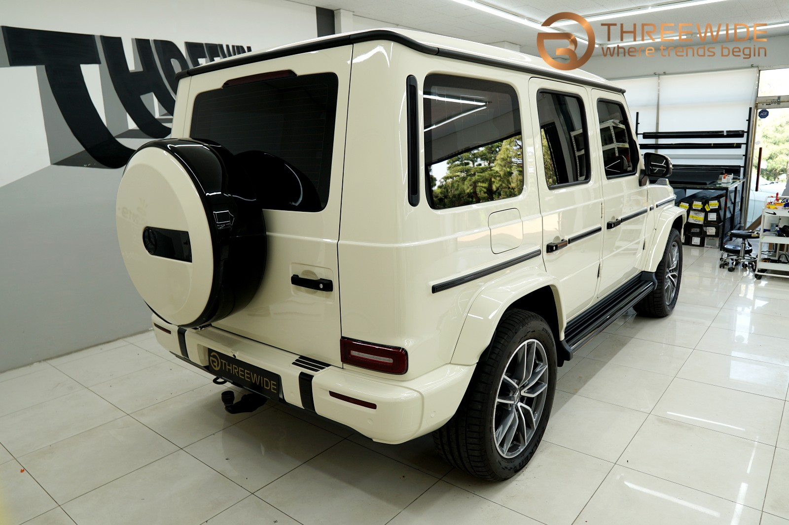 벤츠 G450d, 아이보리 고광택 랩핑부터 나이트 패키지 PPF까지 원스톱 시공! (#프론트PPF패키지 #실내카본필름 #윈드쉴드 #분당 #판교) / 성남시 수정구 시흥동