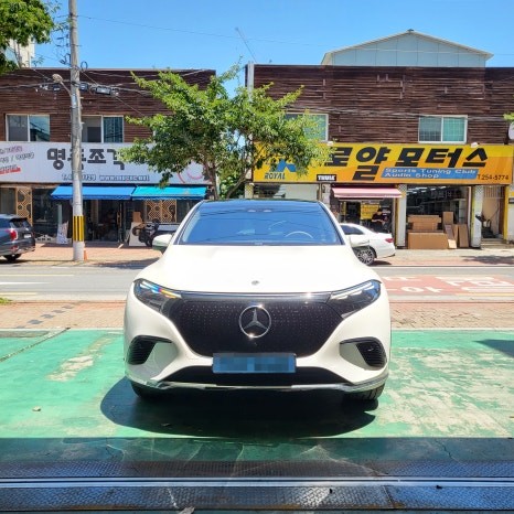 대구.경북 / 벤츠 EQS SUV 차량에 GT세로그릴 교체 작업 / 대구