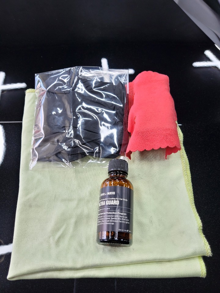 광주랩핑 전문점에서 유리막 코팅&크롬 죽이기 시공 공개! / 광주 서구