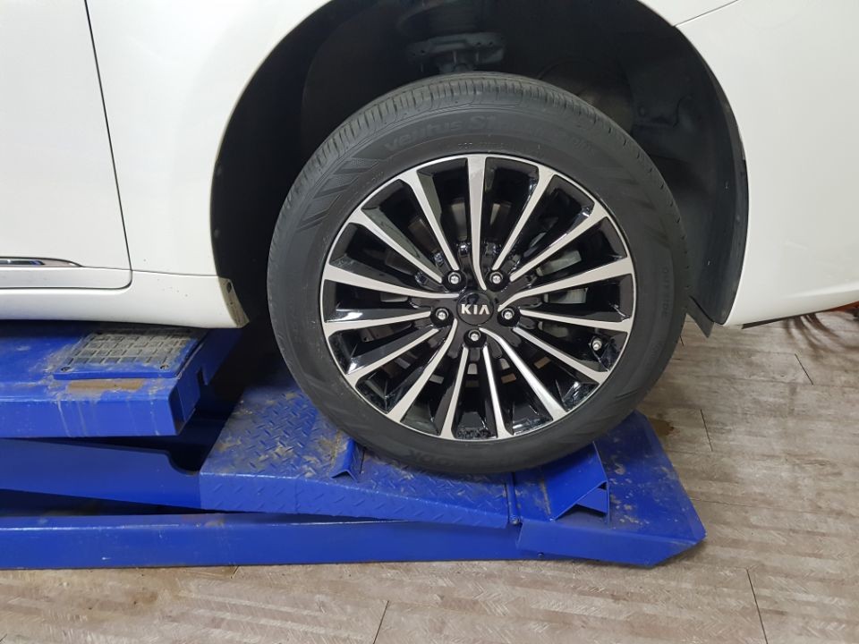 (구리 스마일휠) k7 18인치 블랙+다이아몬드컷팅 휠복원(분체도장) / 포천시 소흘읍