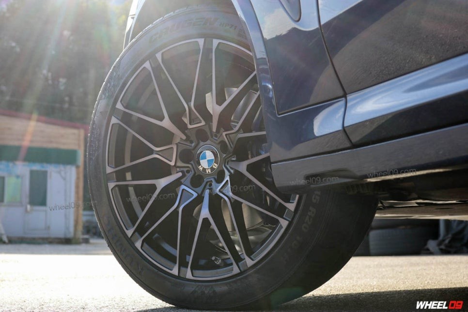 BMW X3를 바꾸는 818M 휠, 20인치 휠튜닝