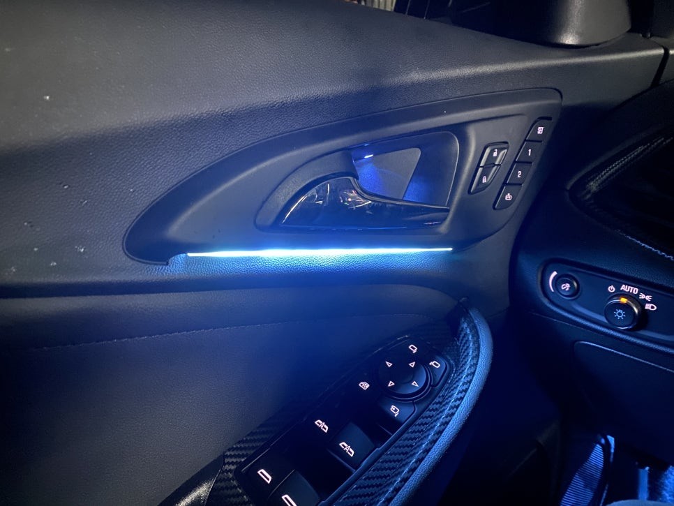 쉐보레 더뉴말리부 아이스블루 엠비언트 무드등 시공으로 실내 드레스업 / 부산 사상구