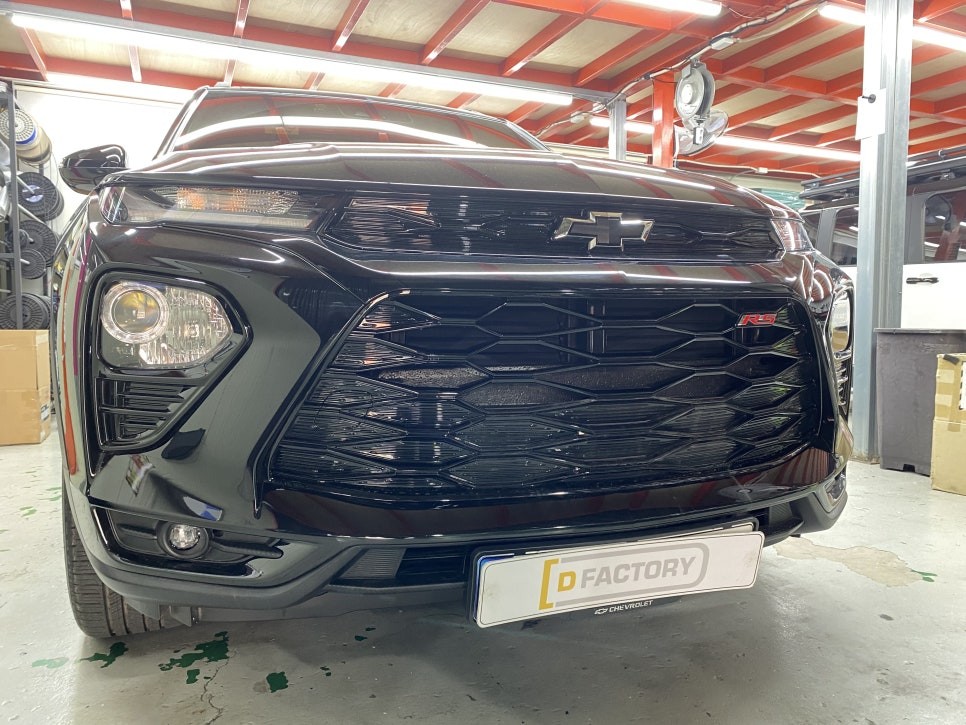 트레일블레이저 번호판 하단이동, LED실내등, 식빵등 시공 / 부산 사상구