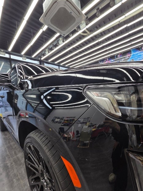 [전주랩핑 & PPF] 캐딜락 에스컬레이드 / 화이트 → 블랙 유광 고광택 전체랩핑 시공 / 전주, 광주, 김제