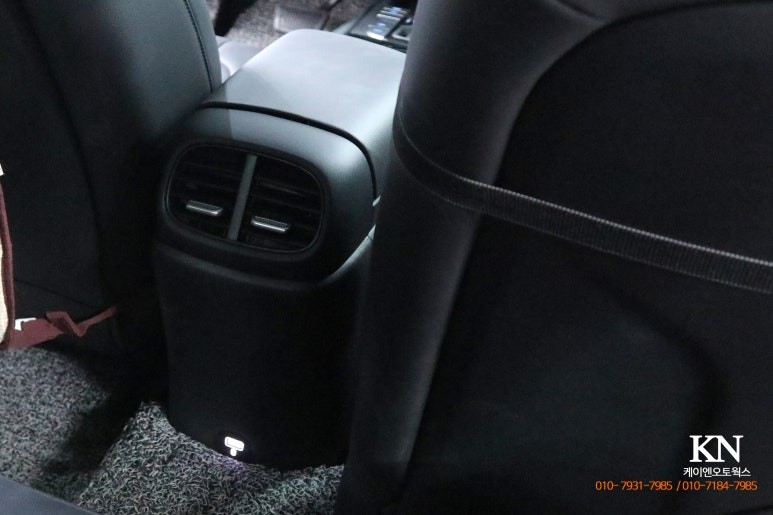 아반떼CN7 2열 에어벤트 (콘솔덕트) USB 충전포트 단자 이식 / 부산 사상구 주례동