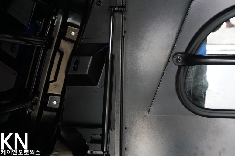 더 뉴 그랜드스타렉스 5밴 격벽 개조 / 부산 사상구 주례동