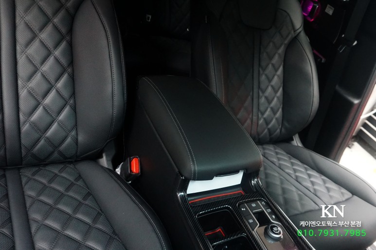 쏘렌토MQ4 올 블랙 실내 내장제 , 퀄팅 나파 가죽 시트, 2열 평턴화 / 부산 사상구 주례동