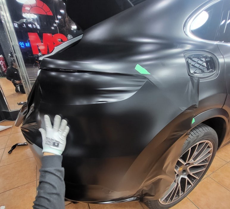광주랩핑 포르쉐 카이엔 사틴블랙 및 무광카본 전체랩핑 / 광주 북구 중흥동