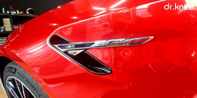 광주랩핑 BMW M5(F90) 레드 크롬 전체랩핑 닥터나이프