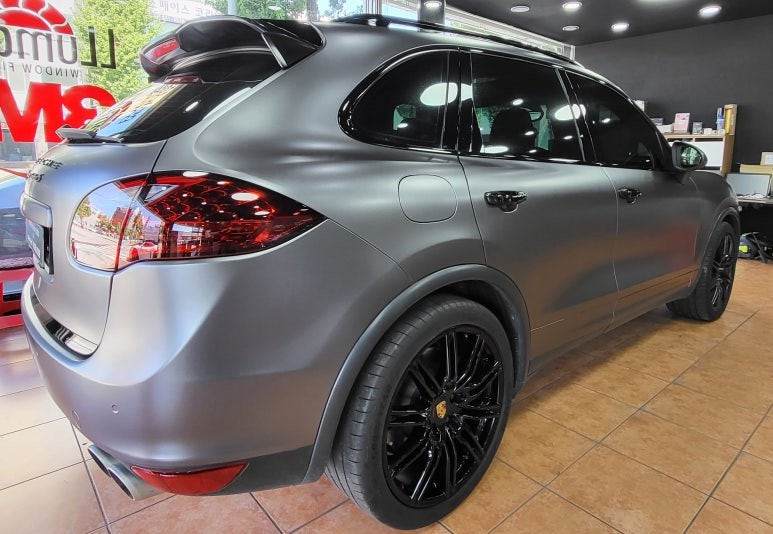 광주랩핑 포르쉐 카이엔 사틴다크 그레이 전체랩핑 시공 / 광주 북구 중흥동