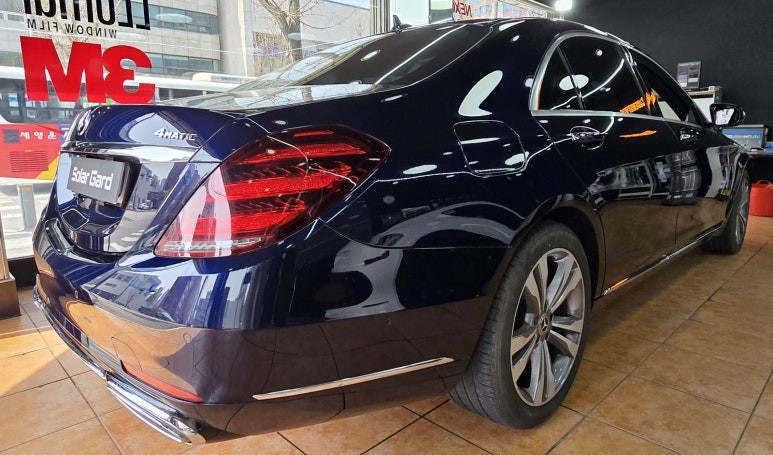 광주고광택랩핑 벤츠 S400d 오벨 화이트전체랩핑 시공 / 광주 북구 중흥동