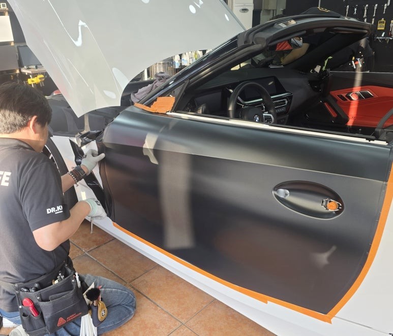 광주보험랩핑 bmw z4 오벨 사틴 메탈 카본 그레이 전체랩핑 시공 / 광주 북구 중흥동