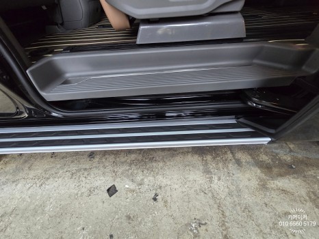 스타리아 가장 튼튼한 사이드스텝 오토그랜드AG // 승하차 면발광 LED와 넓은 발판으로 편하게 사용하세요 / 경기 남양주 다산지금로