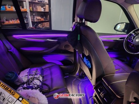 BMW X5 엠비언트 시공 RGB에 광량업까지 더해 완성하는 프리미엄 무드 / 부천시 도당동