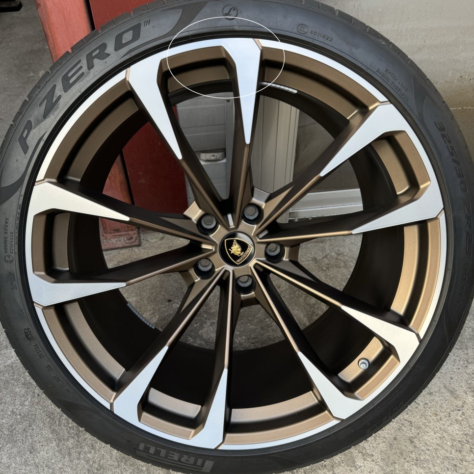 휠 복원 람보르기니 우루스 순정 23인치 골드 투톤 무광 / 서울 서초