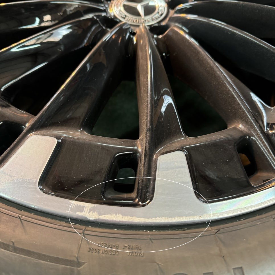 휠 복원 전기차 벤츠 EQS580 강남에서 작업 / 서울 서초