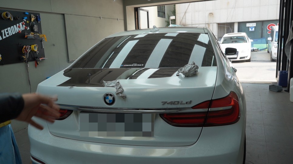 BMW 740ld 랩핑으로 멋짐력 폭풍 상승