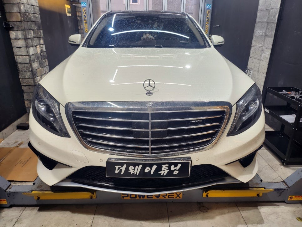 벤츠튜닝 S63 후기형으로 컨버전했습니다