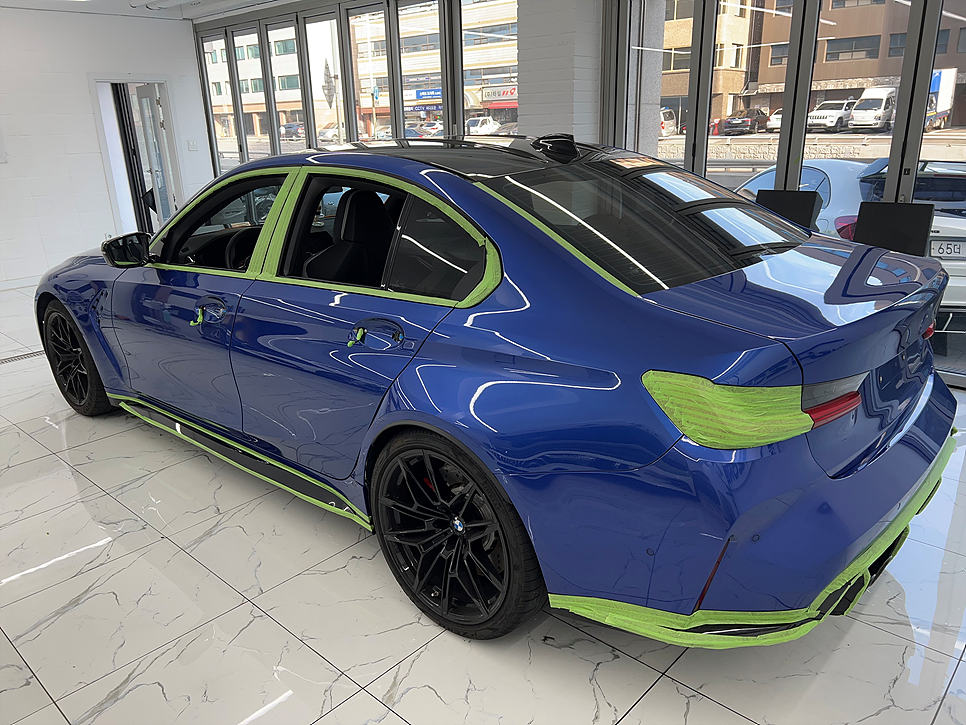 강남 전체 랩핑 bmw m3 (g80) 이노즈텍 카키그린 컬러의 전문가 다운 전체랩핑 결과물 / 서울 송파구