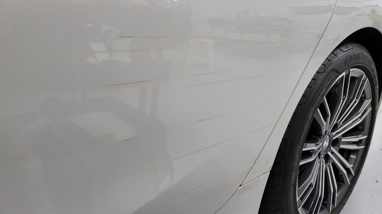 BMW320I 사고처리 스크래치제거 3시리즈 흠집제거 폴리싱