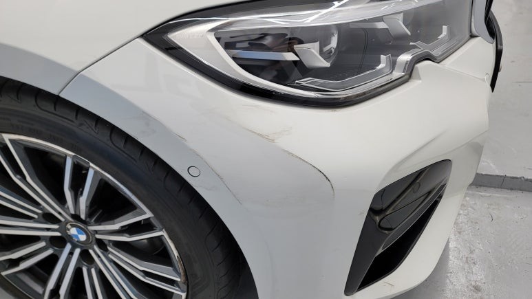 BMW320I 사고처리 스크래치제거 3시리즈 흠집제거 폴리싱