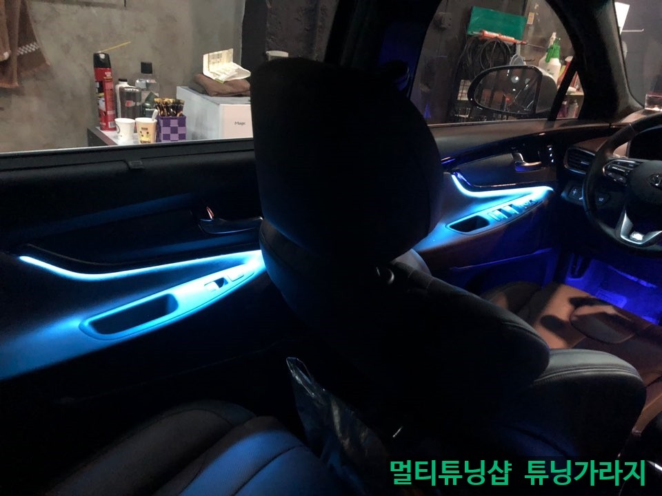 LED튜닝전문점 튜닝가라지  싼타페TM 실내 엠비언트 / 창원 의창구