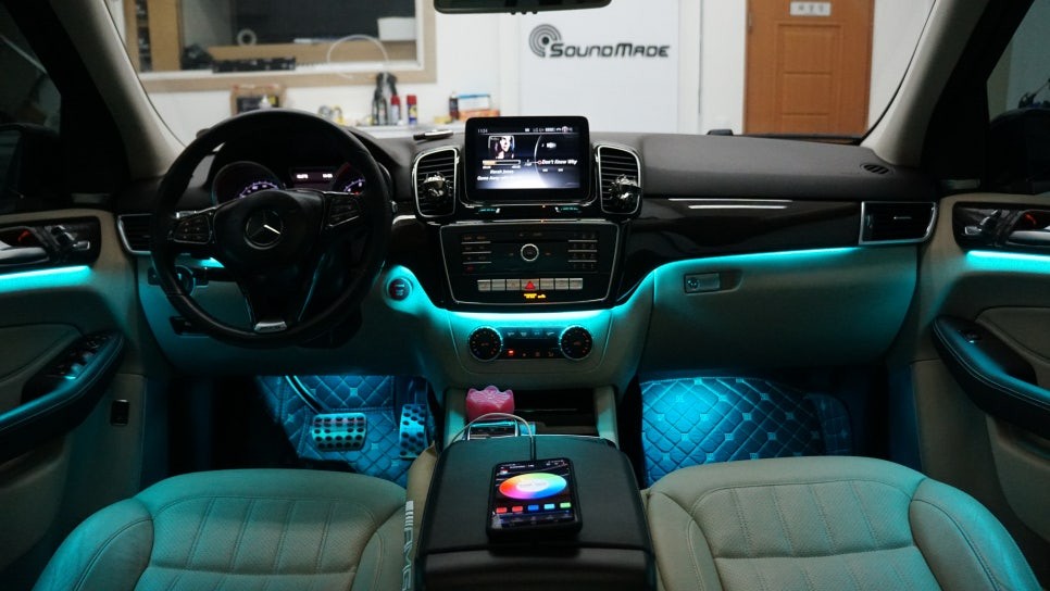 벤츠 GLE 엠비언트 무드등 순정 그이상~ / 부산 진구, 김해