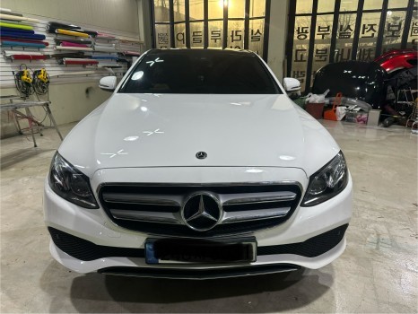 인천 벤츠랩핑_BENZ E220 비비드 유광화이트 전체랩핑 시공후기 / 인천 서구, 부평, 부천