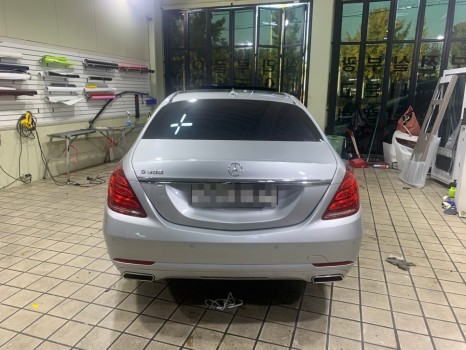 인천랩핑은 아이캐칭에서_벤츠 S클래스(W222)에이버리 화이트유광 전체랩핑 시공후기 / 인천 서구, 부평, 부천