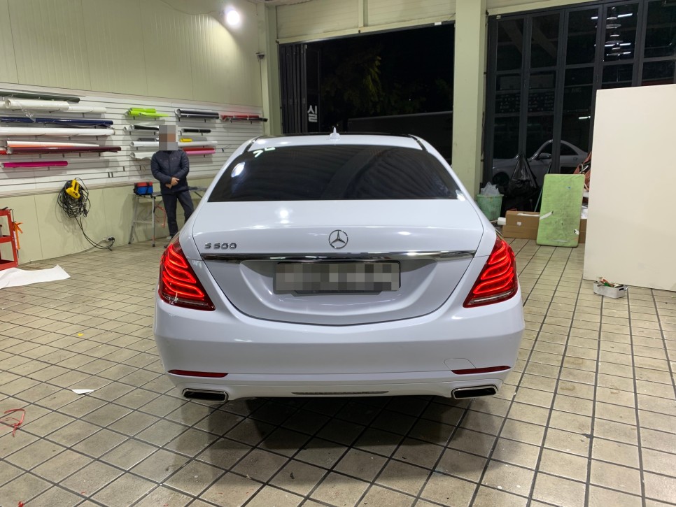 인천랩핑은 아이캐칭에서_벤츠 S클래스(W222)에이버리 화이트유광 전체랩핑 시공후기 / 인천 서구, 부평, 부천