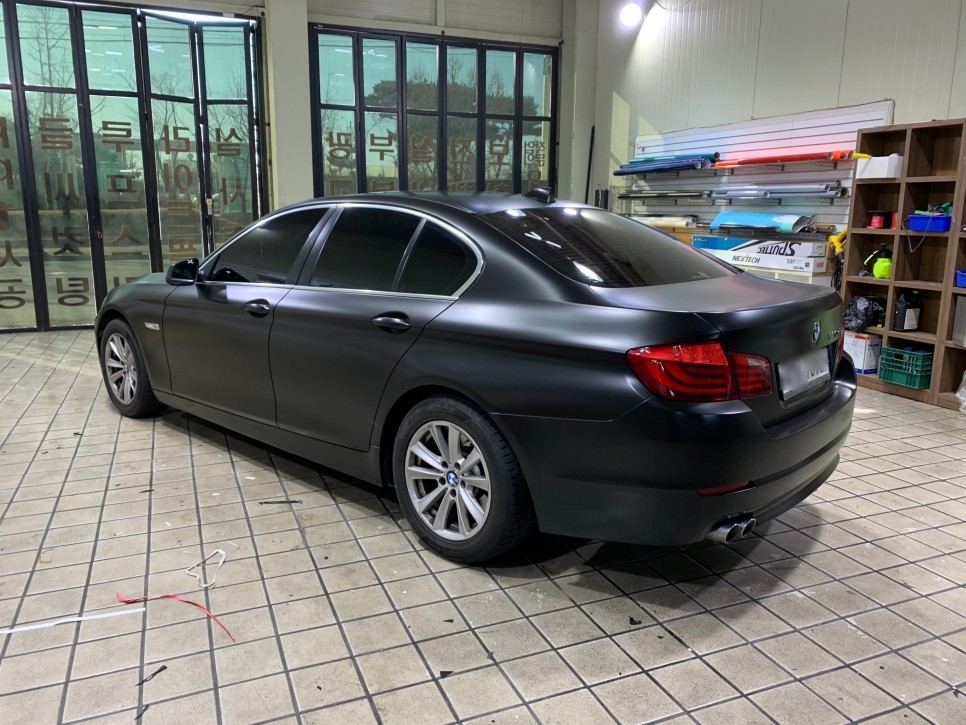 자동차랩핑 인천 아이캐칭_BMW 520D(F바디) 에이버리 사틴블랙 시공후기 / 인천 서구, 부평, 부천