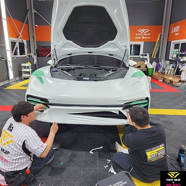 광명랩핑, 포르쉐 파나메라 고급스러운 사틴화이트 전체랩핑 시공 / 안산, 시흥, 부천