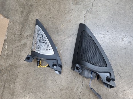 [핏먼트 울산]BMW G22 4시리즈 쿠페 회오리 트위터 시공! 엠비언트만 추가했을 뿐인데 완전히 화사해졌네? 허전했던 실내 디자인 개선에는 이게 정답입니다~