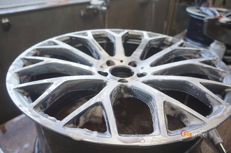 R232벤츠 SL63 AMG 휠복원 + AMG 로고 살리기 / 하남시 풍산동