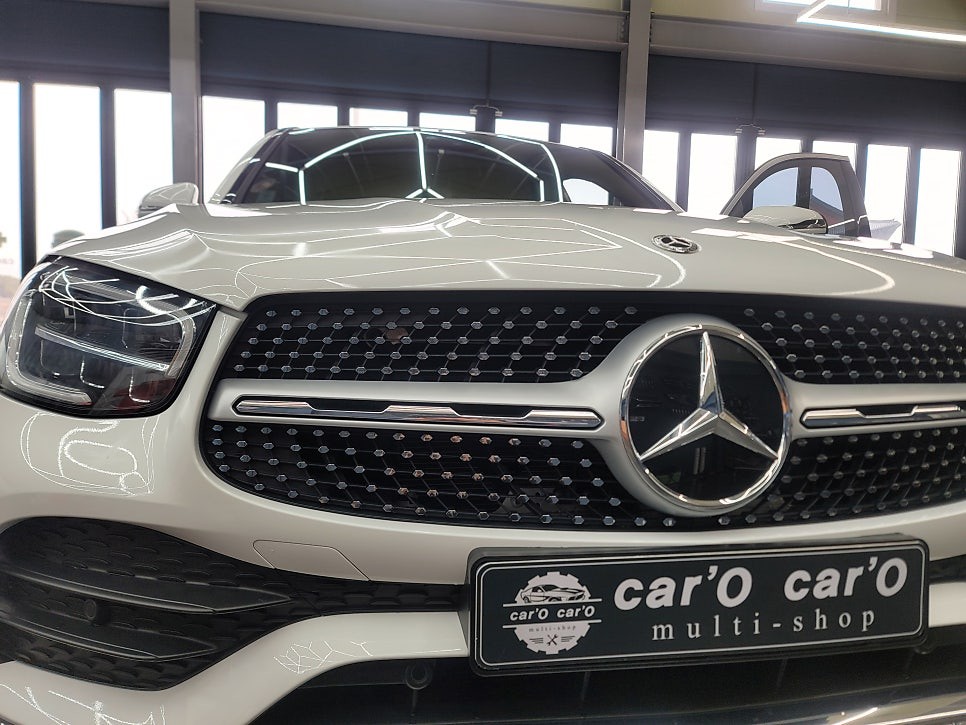 광주.전라 / 벤츠 GLC200d 쿠페 - 세로그릴, 송풍구엠비언트, 벤츠 순정64색 엠비언트, AMG월계수도어 스팟 / 광주