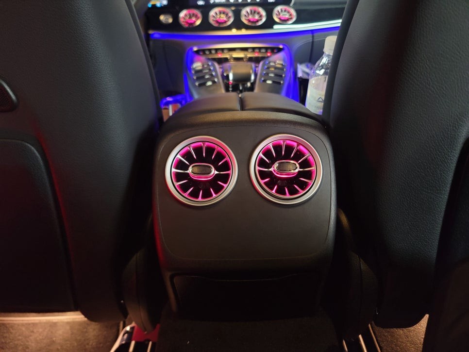 벤츠 GT43amg- 2열 송풍구 엠비언트 & 사이드미러 AMG 웰컴 라이트