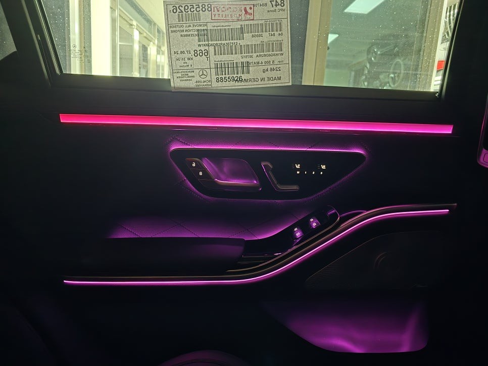 벤츠 w223 s500 - 액티브 엠비언트!!    