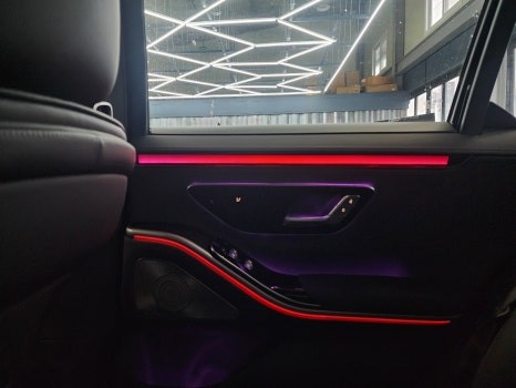 벤츠 S400 - 액티브엠비언트 & 정품 4d부메스터   " 환상의 인테리어를 위한 필수 아이템 "