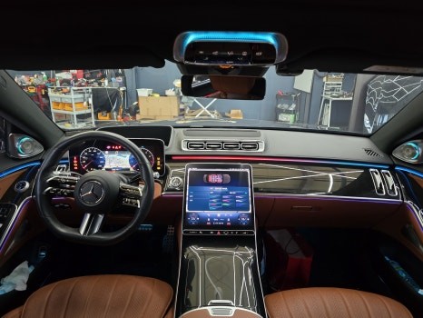 벤츠 S클래스 실내 튜닝 ] 벤츠 S500 - 액티브엠비언트 & 4D부메스터   