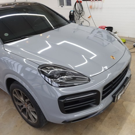 포르쉐 카이엔 쿠페  다크 그레이 랩핑 시흥 풀카스킨 / 시흥, 안산, 군포, 안양