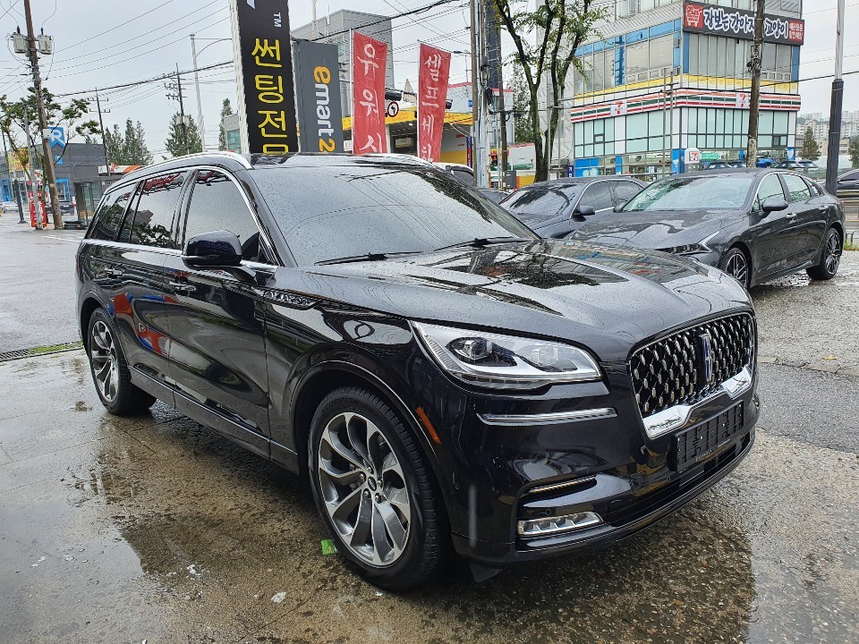링컨에비에이터 SUV와 너무 잘맞는