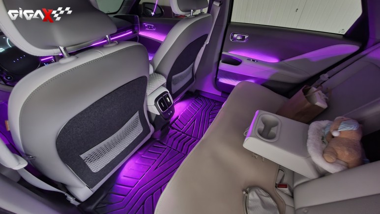 아이오닉6 비노출 엠비언트, 전기차답게 모던스러운 실내분위기 연출~ / 현대 / 아이오닉6 / 청주,대전,천안